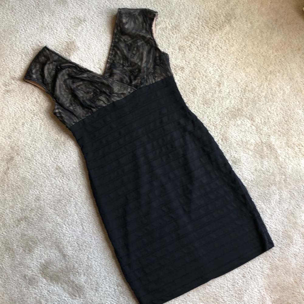 Adrianna Papell 8 Little Black Dress